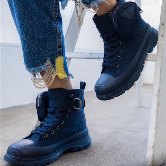 Navy Blue Fashion Sneaker with pouch design - Picture 1 of 1